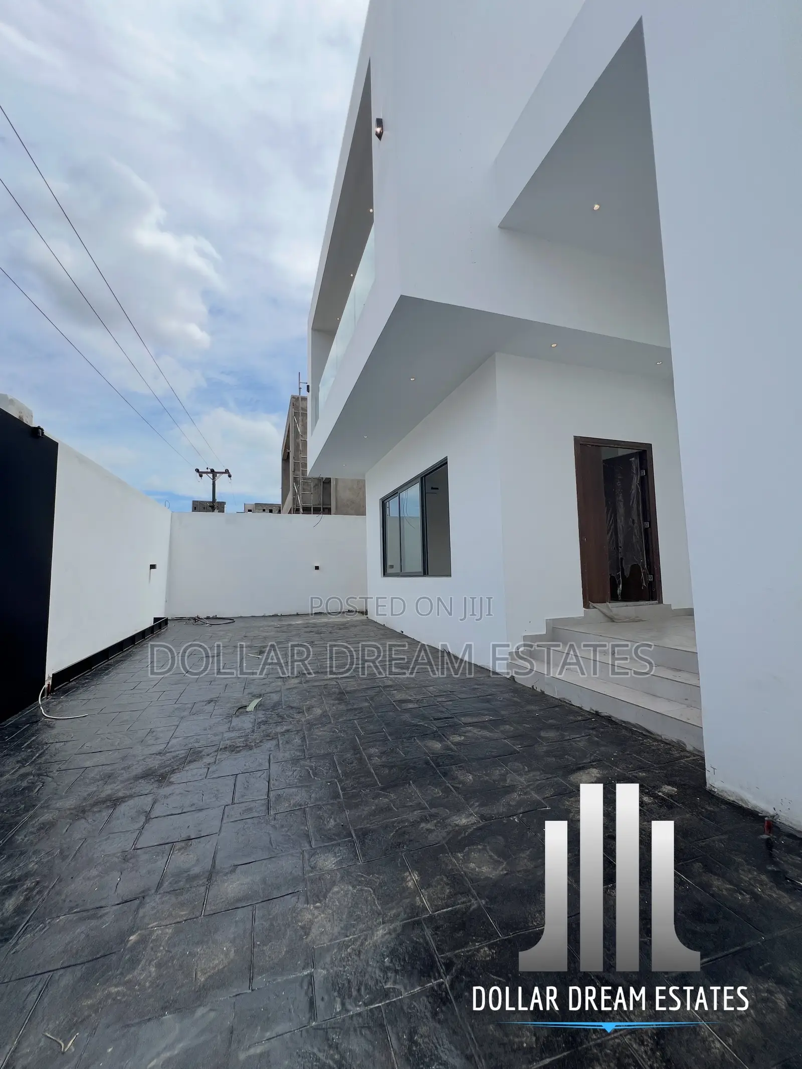 3bdrm House in East Legon for sale