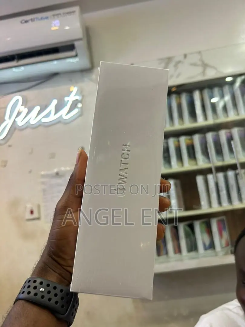 Uk Used Apple Watch Series 3 Available (Location: Adum Kumasi)
