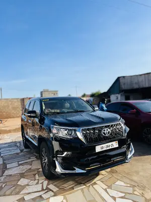 Toyota Land Cruiser Prado 2016 Black