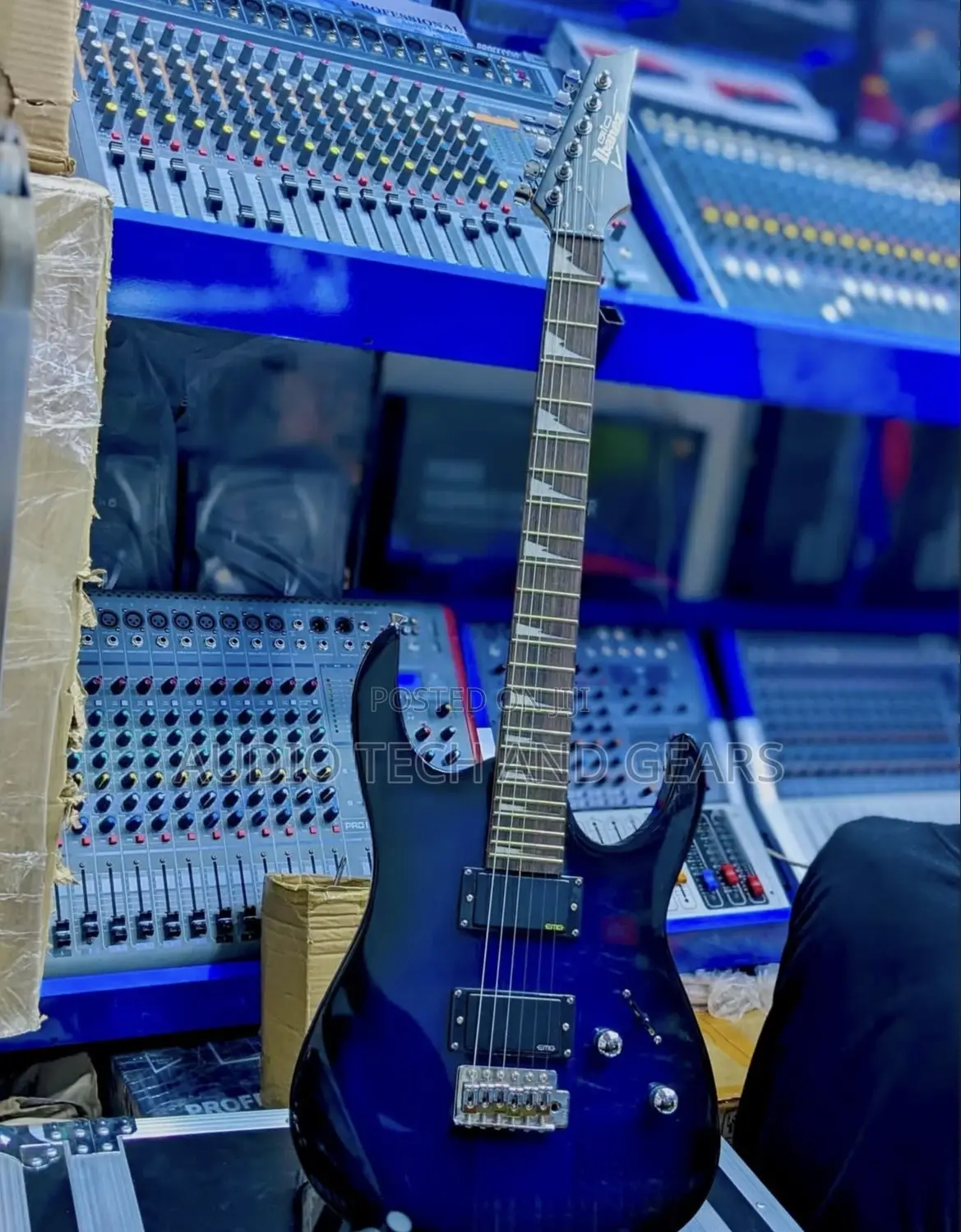Ibanez Lead/Electric Guitar (Blue)