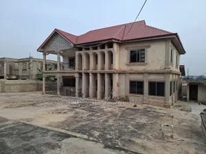 5bdrm House in Ahodwo Daban, Asunafo North Municipal for rent