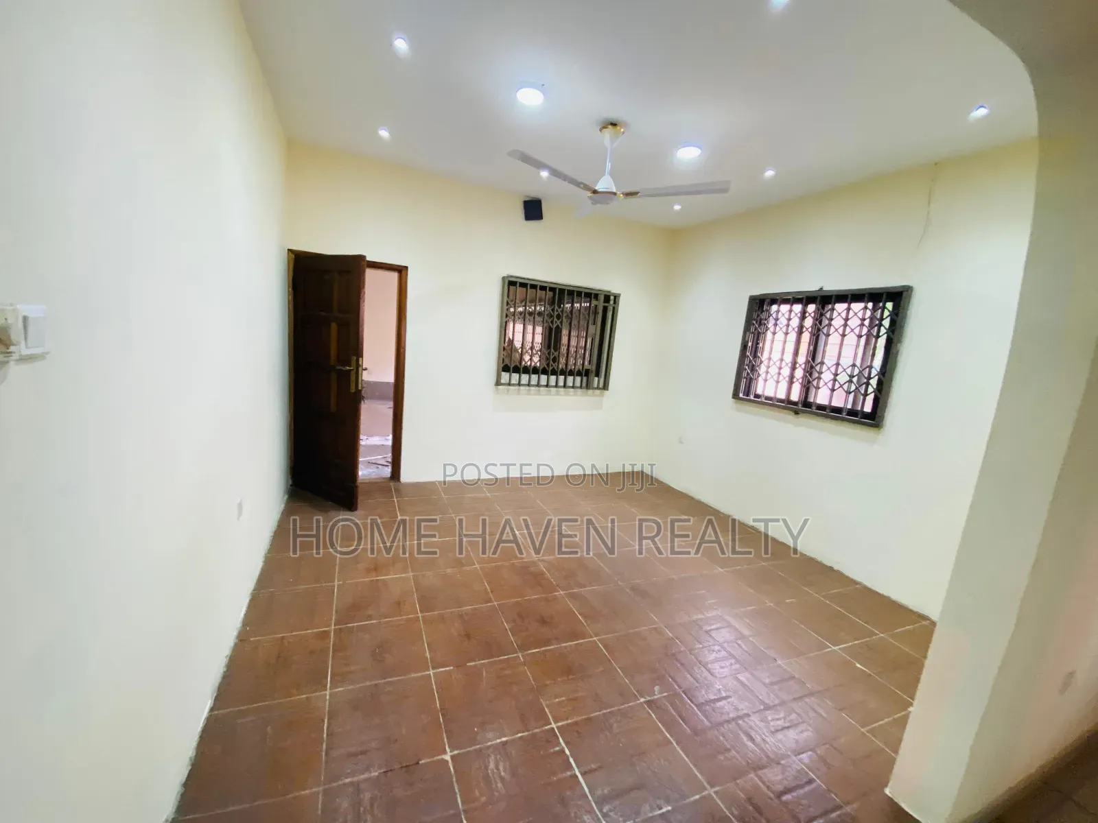 3bdrm House in Westland, Police Station for rent