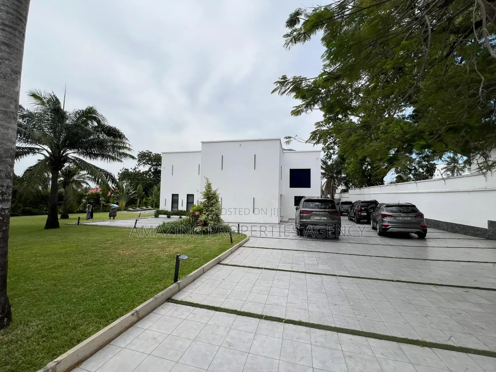 5bdrm House in Cantonment, US Embassy Area for rent