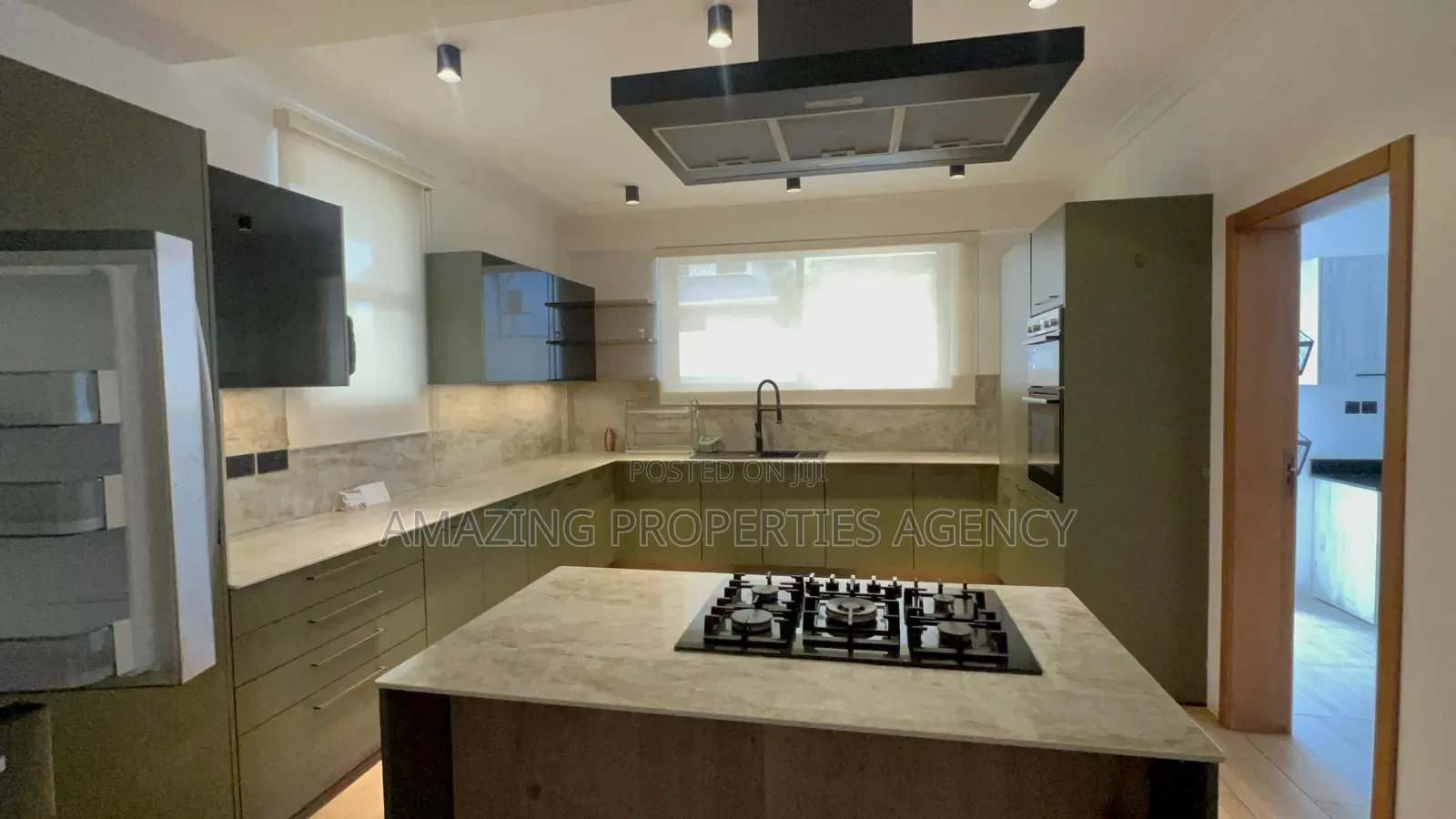 5bdrm House in Cantonment, US Embassy Area for rent