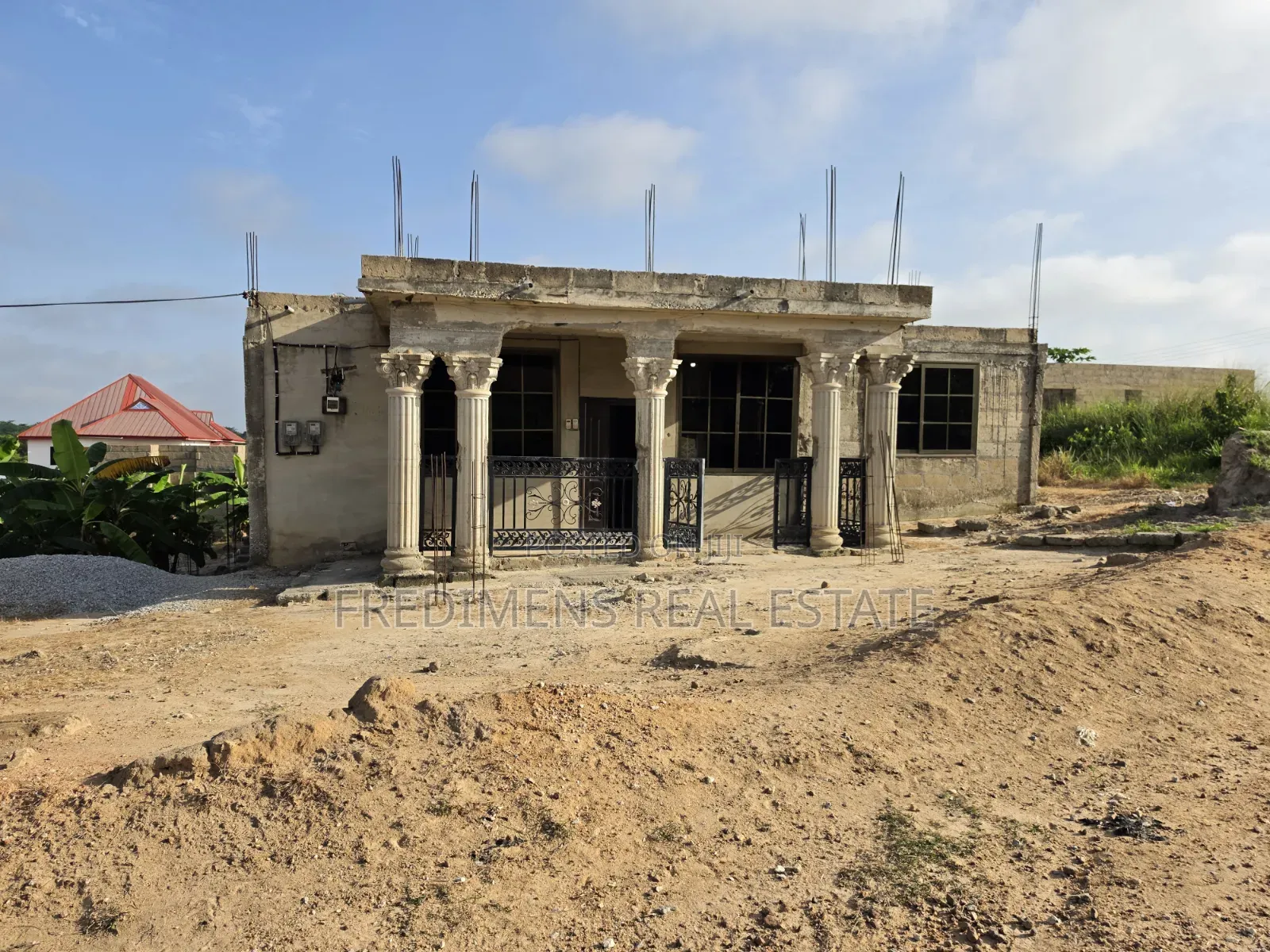 4bdrm Apartment in Fredimens Real, Afigya-Kwabre for sale