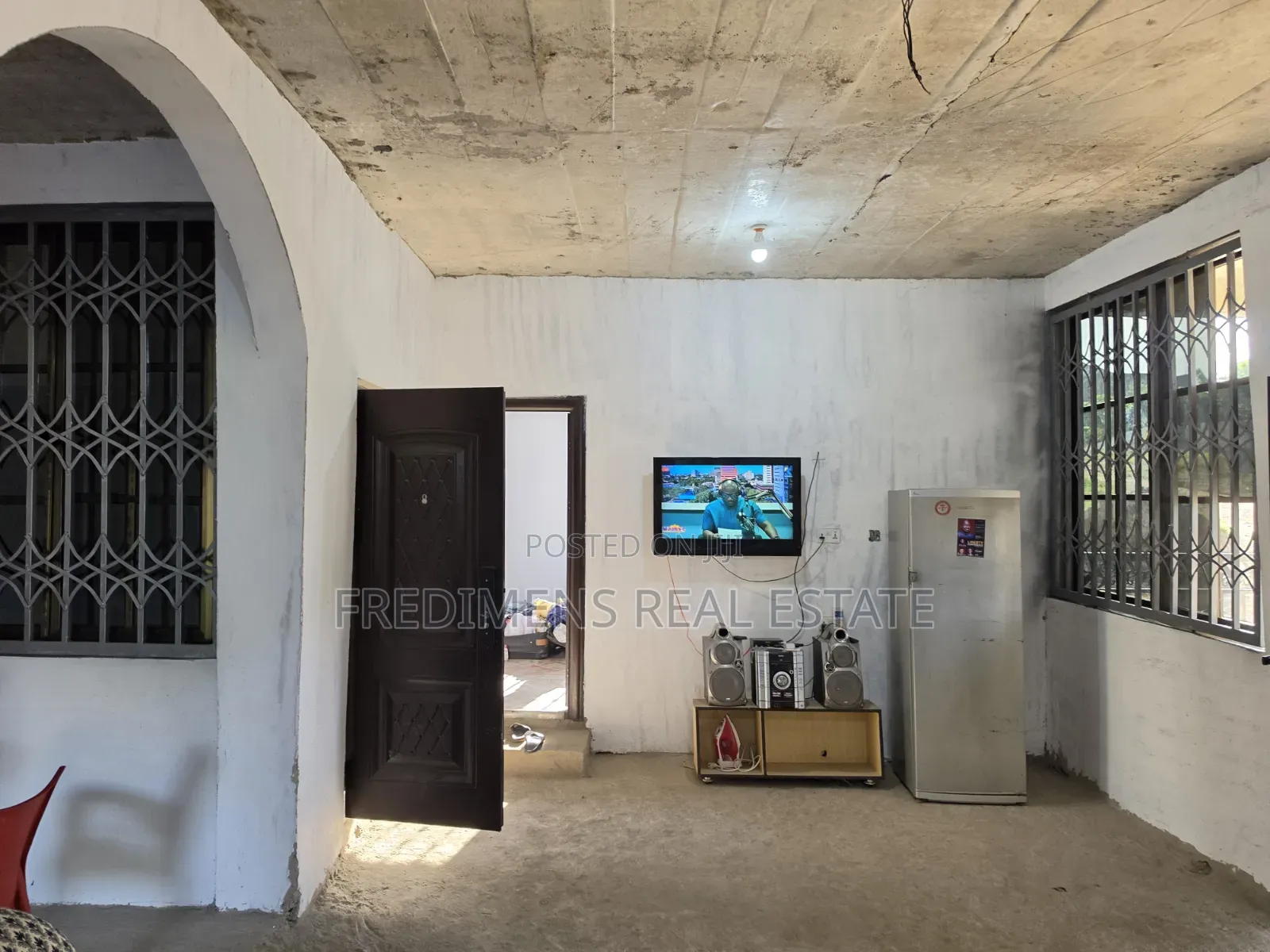 4bdrm Apartment in Fredimens Real, Afigya-Kwabre for sale