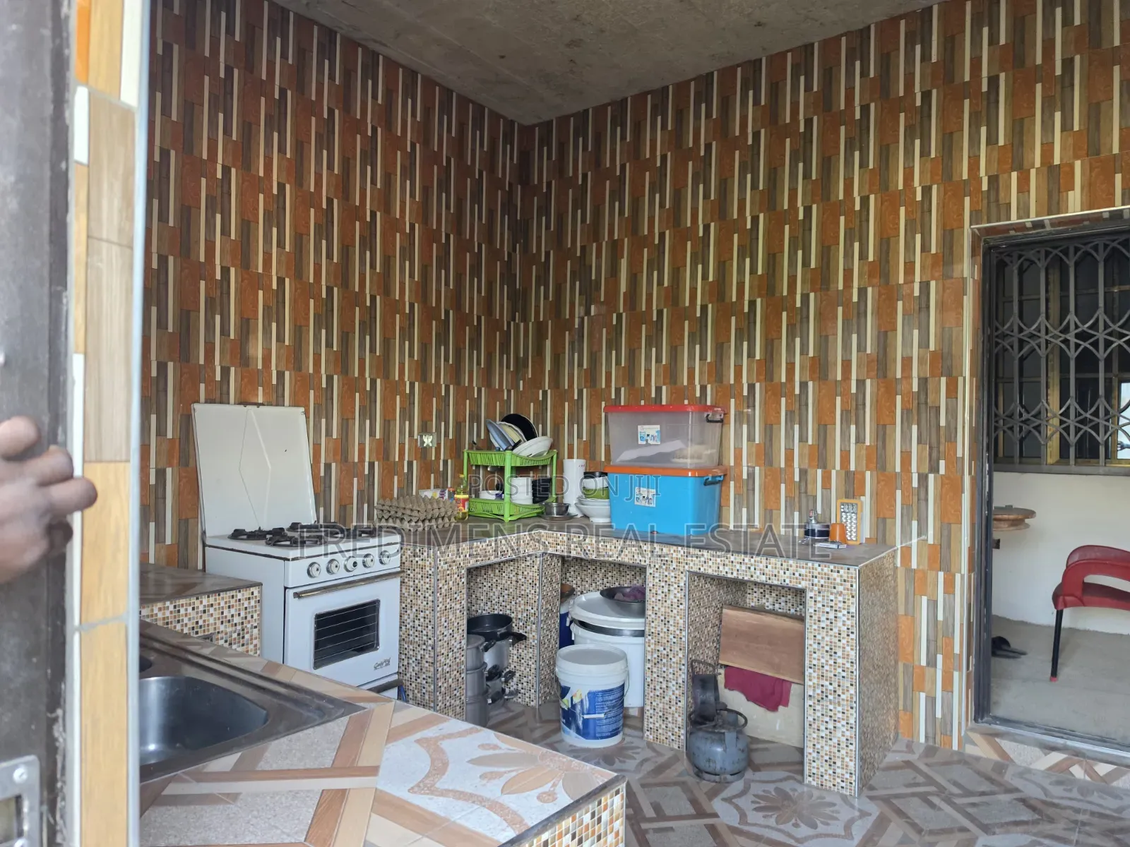 4bdrm Apartment in Fredimens Real, Afigya-Kwabre for sale