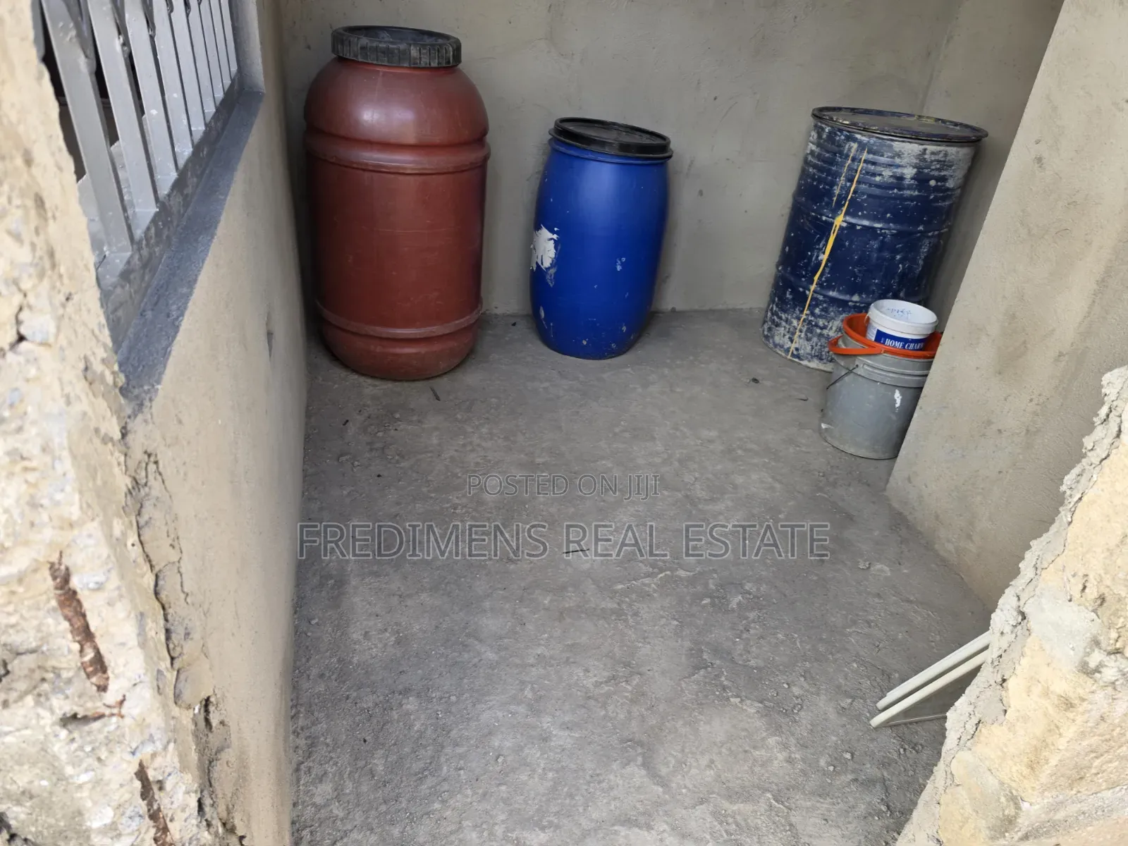 4bdrm Apartment in Fredimens Real, Afigya-Kwabre for sale