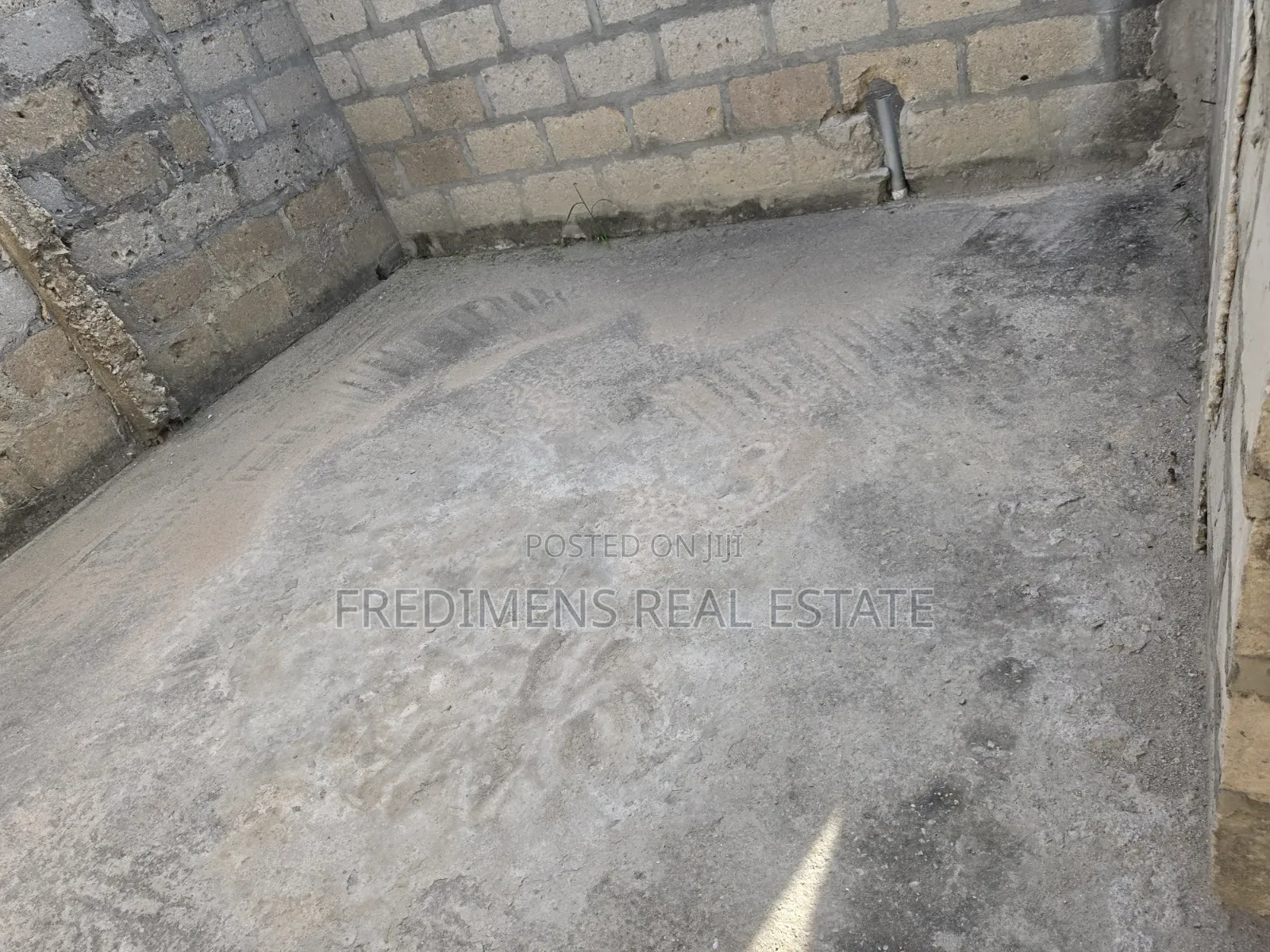 4bdrm Apartment in Fredimens Real, Afigya-Kwabre for sale
