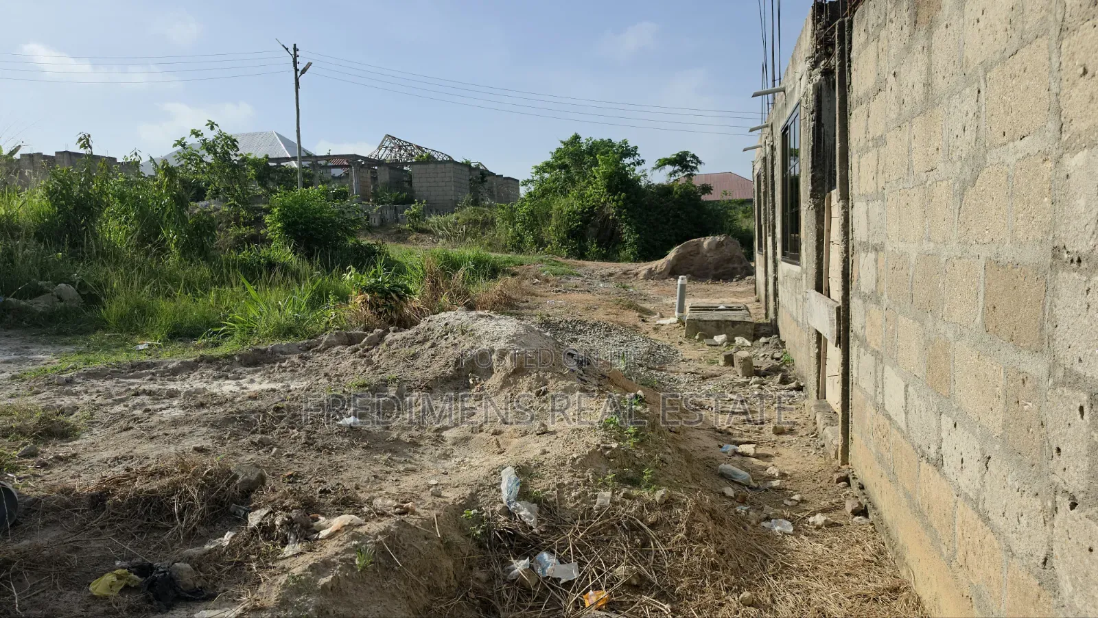 4bdrm Apartment in Fredimens Real, Afigya-Kwabre for sale