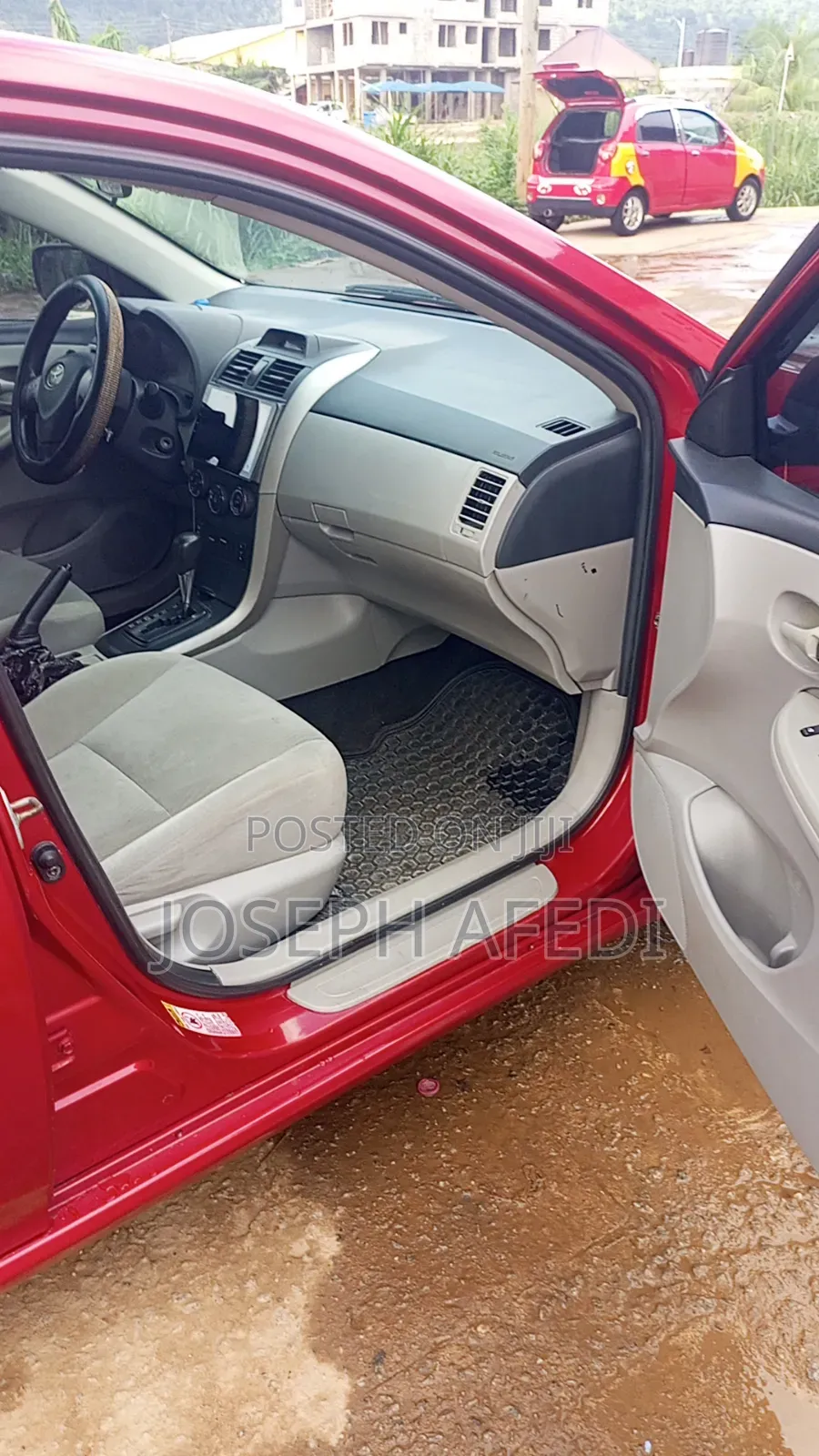 Toyota Corolla LE 4dr Sedan (1.8L 4cyl 4A) 2013 Red
