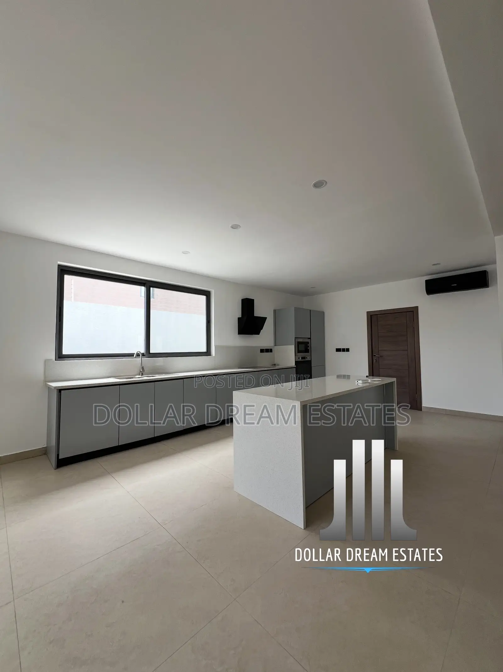 4bdrm House in Adjiriganor for sale