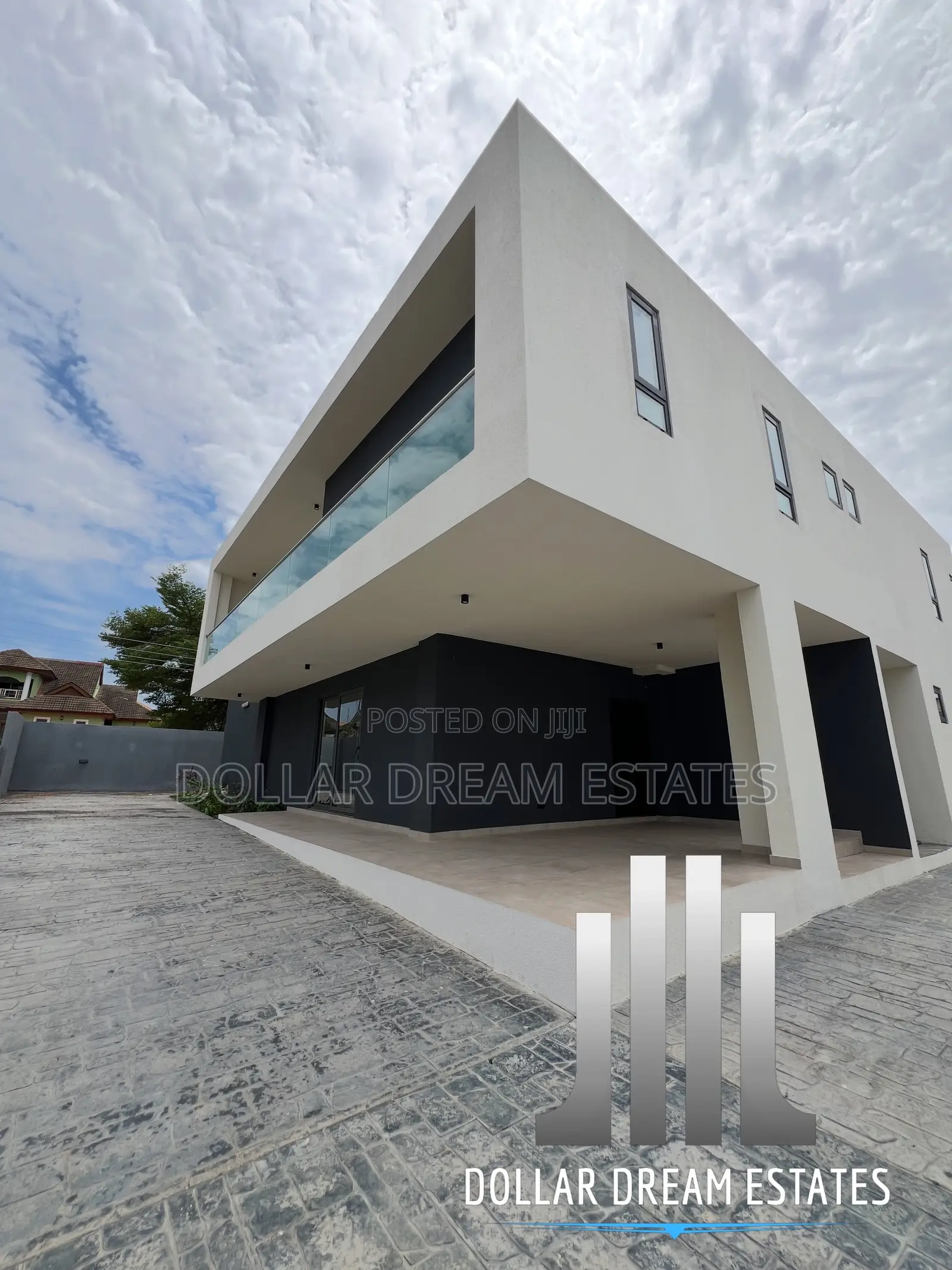 4bdrm House in Adjiriganor for sale