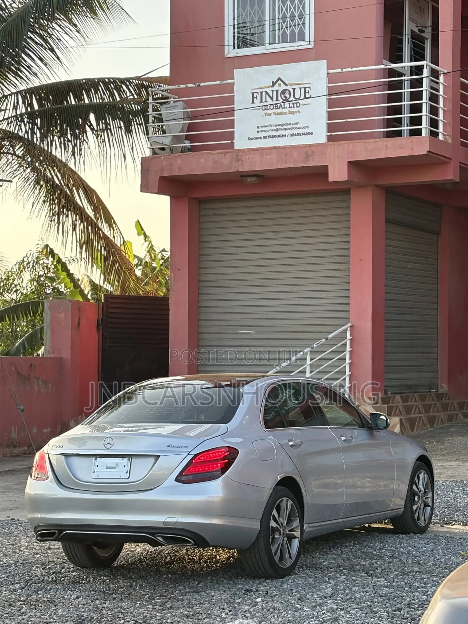 Mercedes-Benz C300 2017 Silver