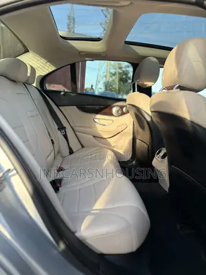 Mercedes-Benz C300 2017 Silver