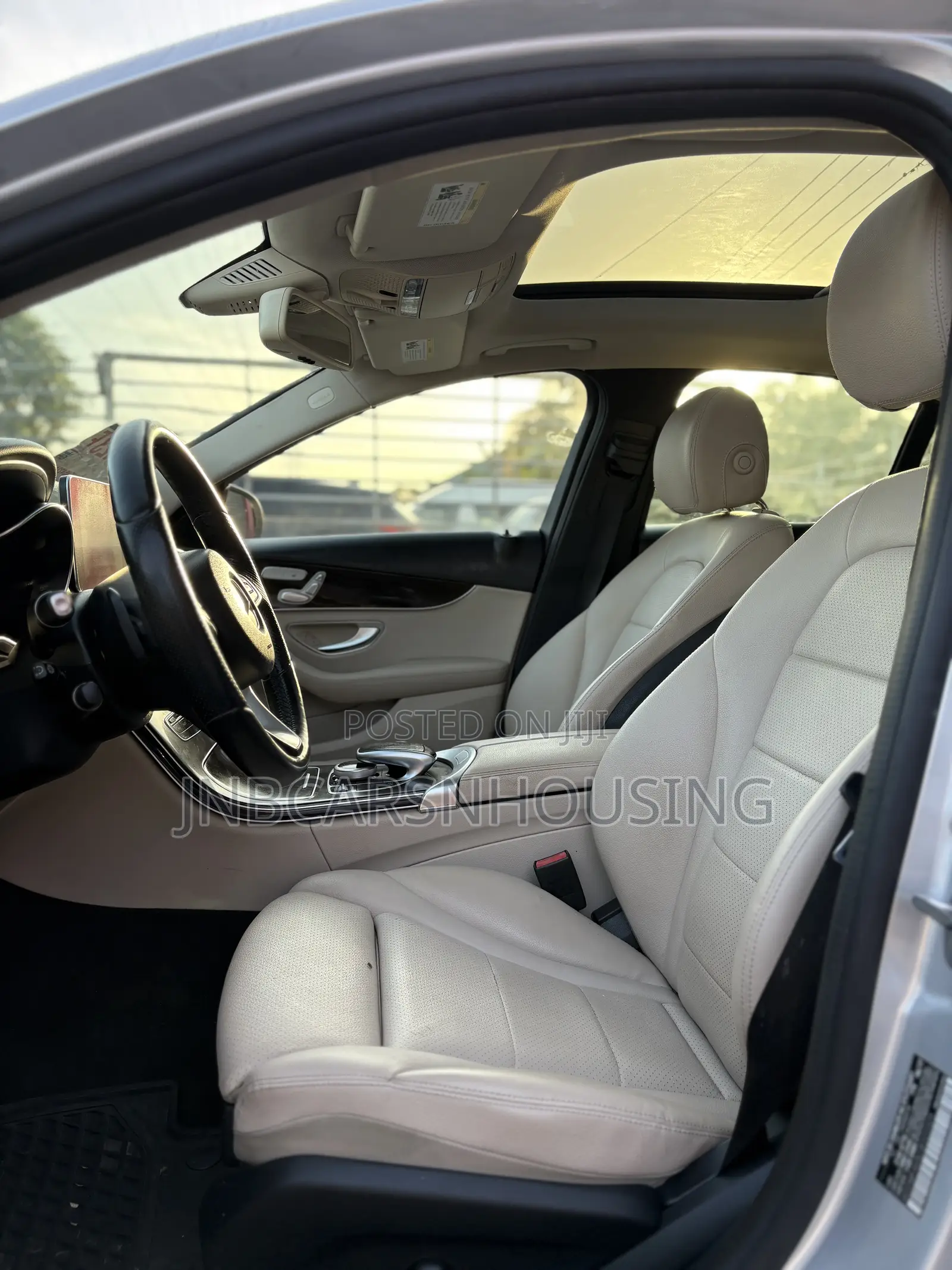 Mercedes-Benz C300 2017 Silver