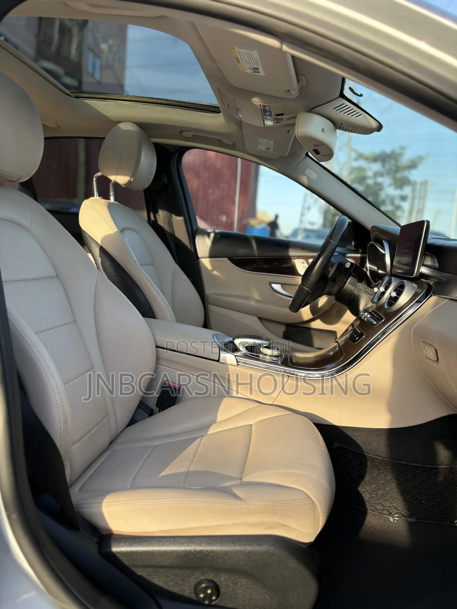Mercedes-Benz C300 2017 Silver