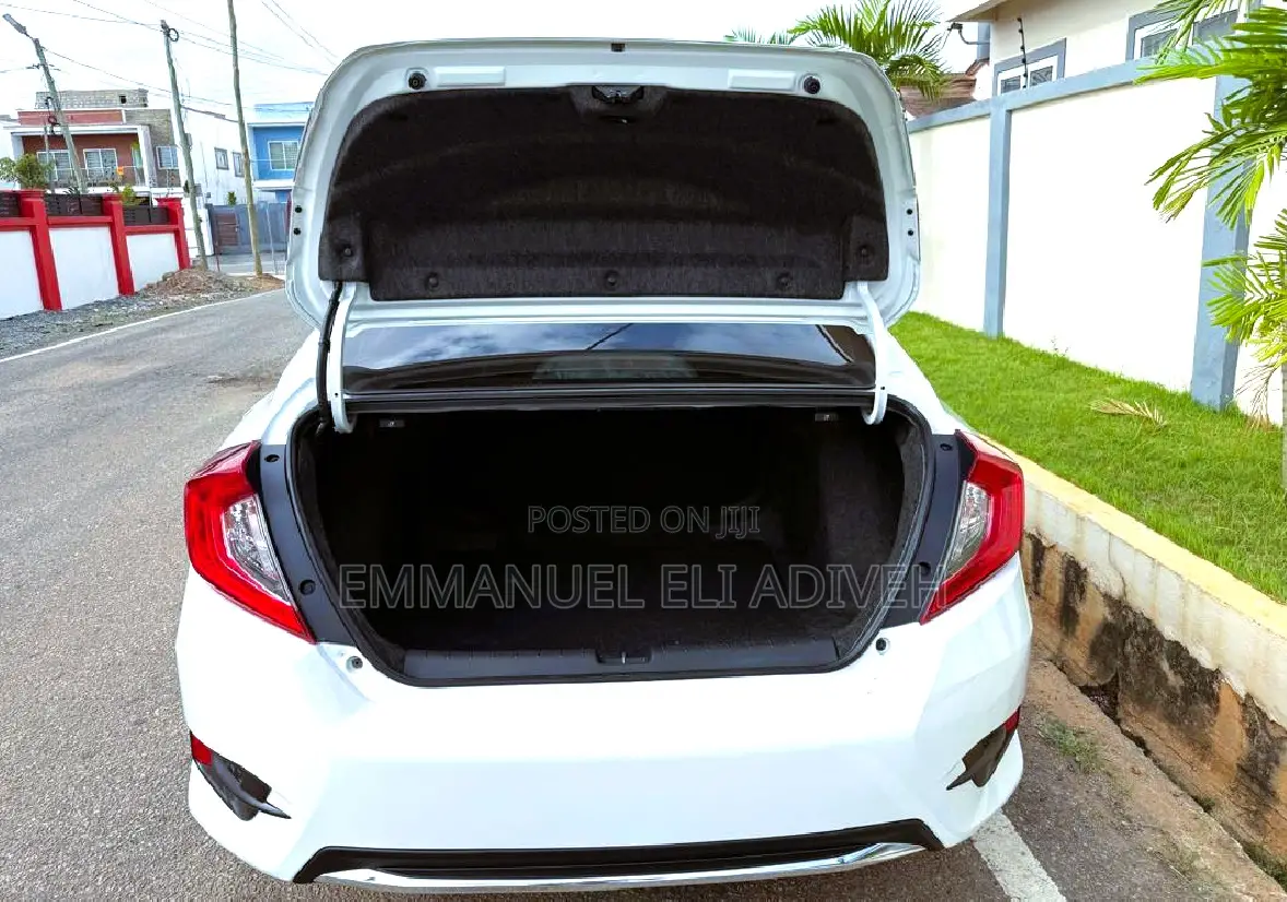 Honda Civic EX Sedan 2019 White