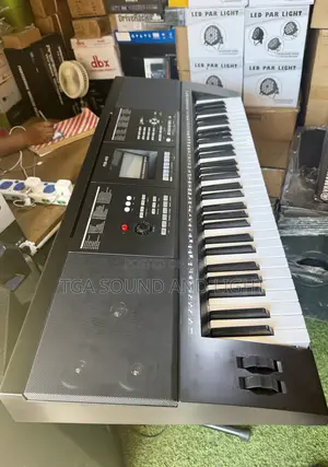 PSR 493 61-Keys Professional Keyboard