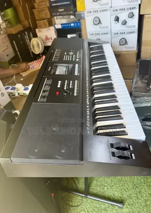 PSR 493 61-Keys Professional Keyboard