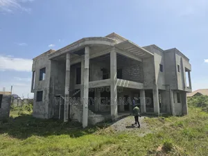 6bdrm House in Gbetsile, Community 25 for sale