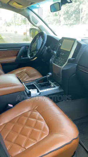 Toyota Land Cruiser 4.5 V8 GX-R 2015 Black