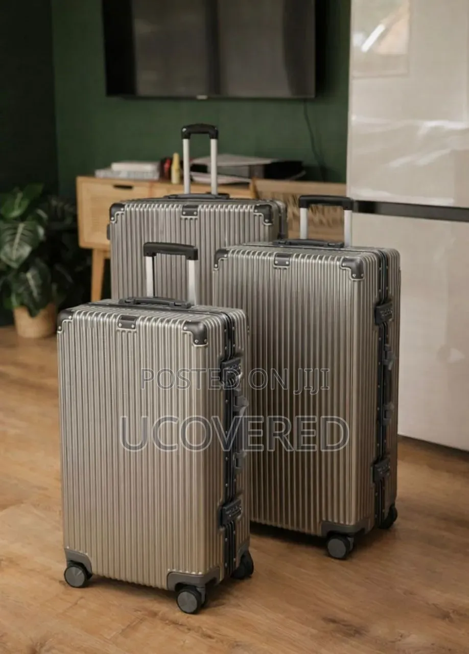High-Quality Aluminum Suitcases Featuring Hard Shells