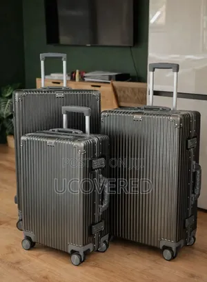High-Quality Aluminum Suitcases Featuring Hard Shells