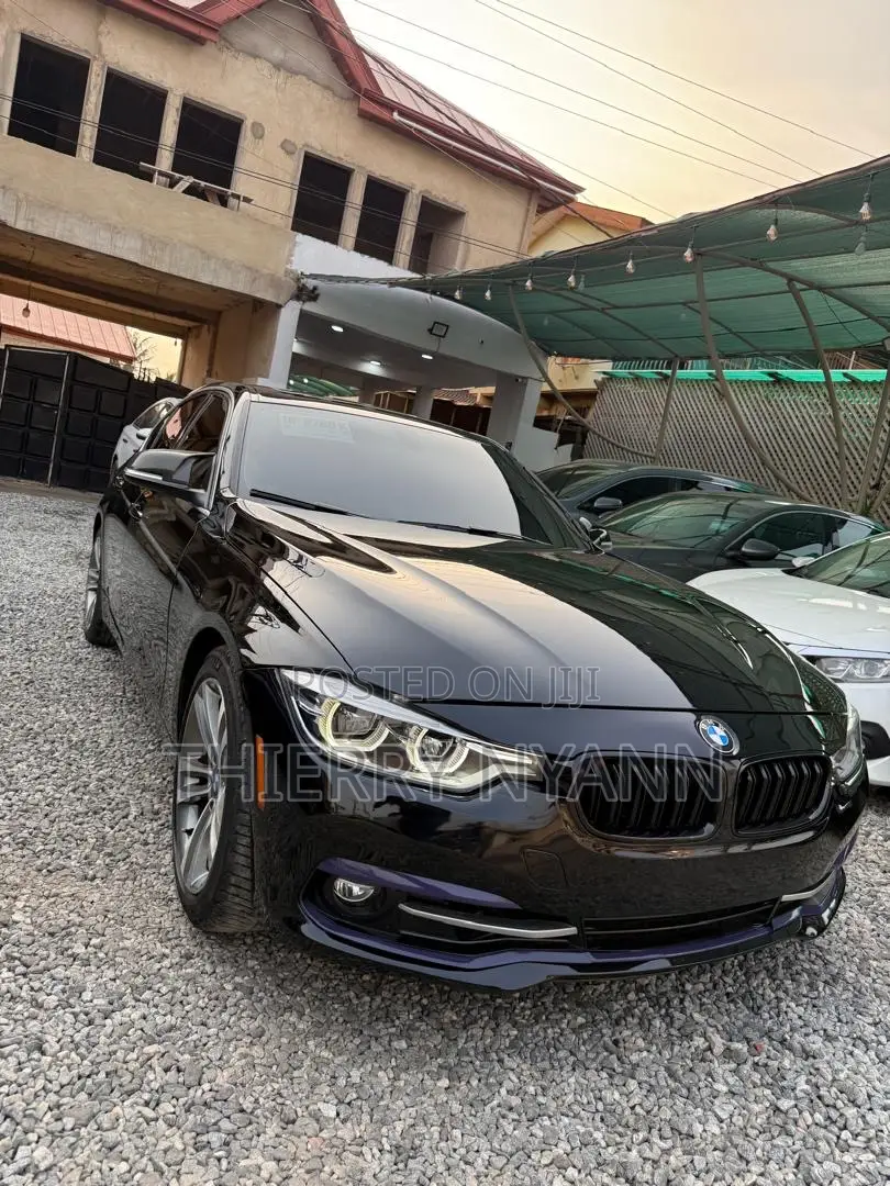 BMW 330i 2018 Black