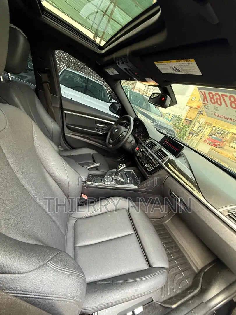 BMW 330i 2018 Black