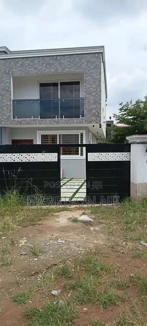 3bdrm Townhouse/Terrace in Black Gate. Oyarifa, Ghana Flag for sale