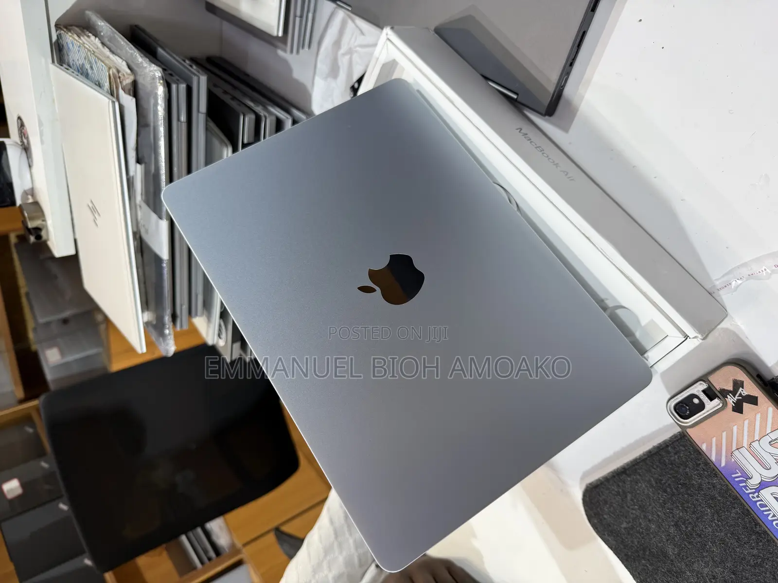Laptop Apple MacBook Air 2025 M4 13-inch 16GB Apple M4 SSHD+SSD 256GB