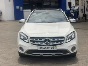 Mercedes-Benz GLA 250 2016 White