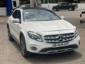 Mercedes-Benz GLA 250 2016 White