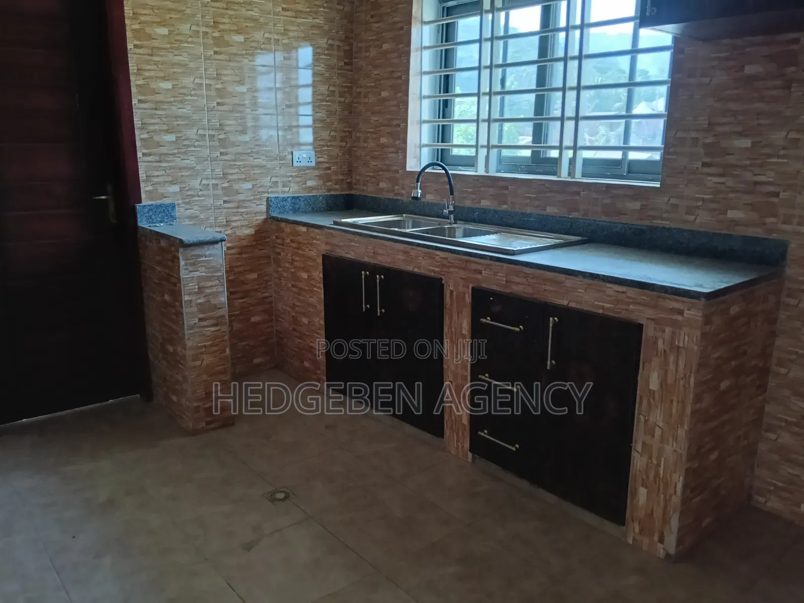 2bdrm Apartment in Oyarifa Mall Area for rent