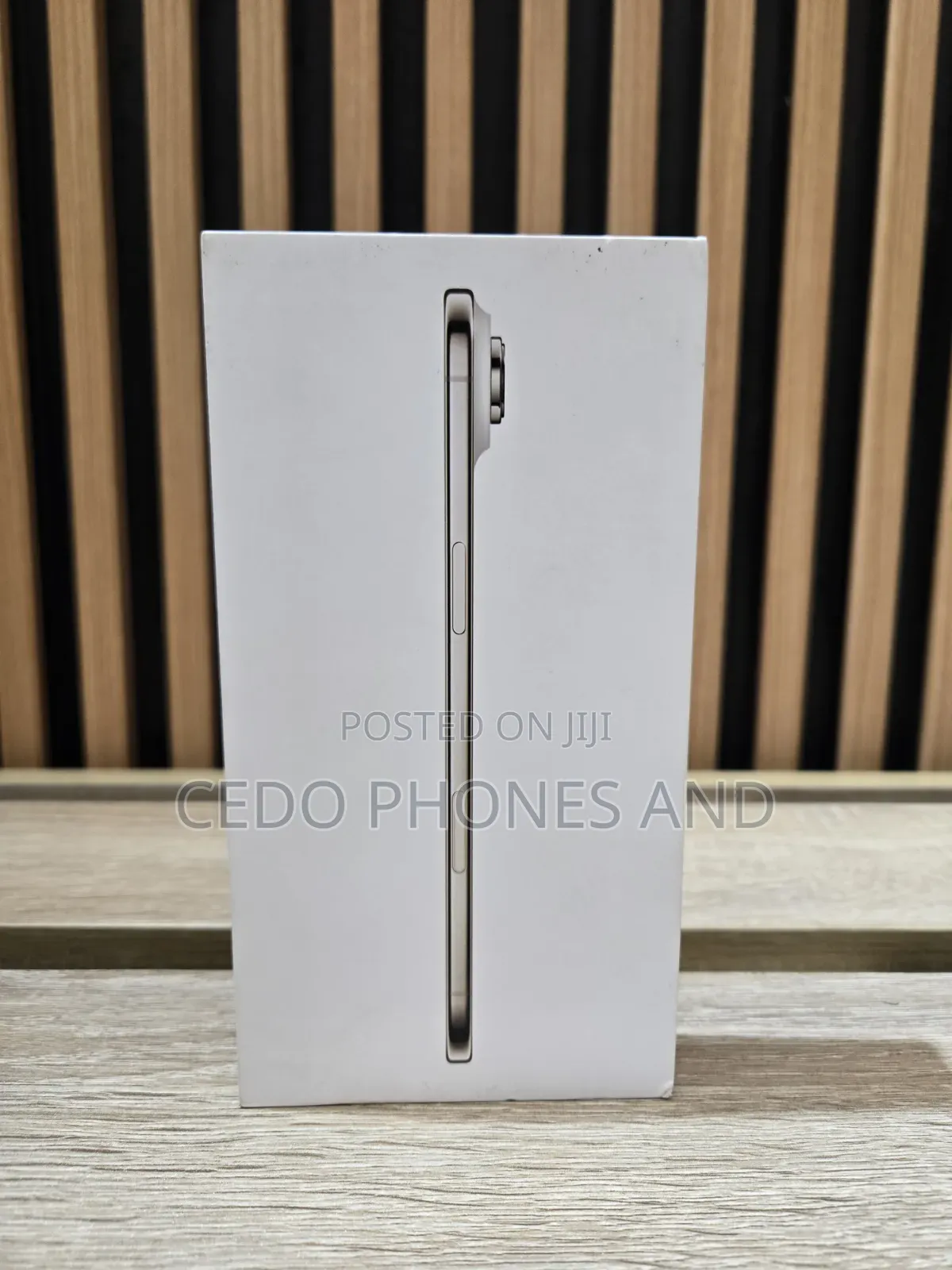 New Apple iPhone Air 256 GB Gold