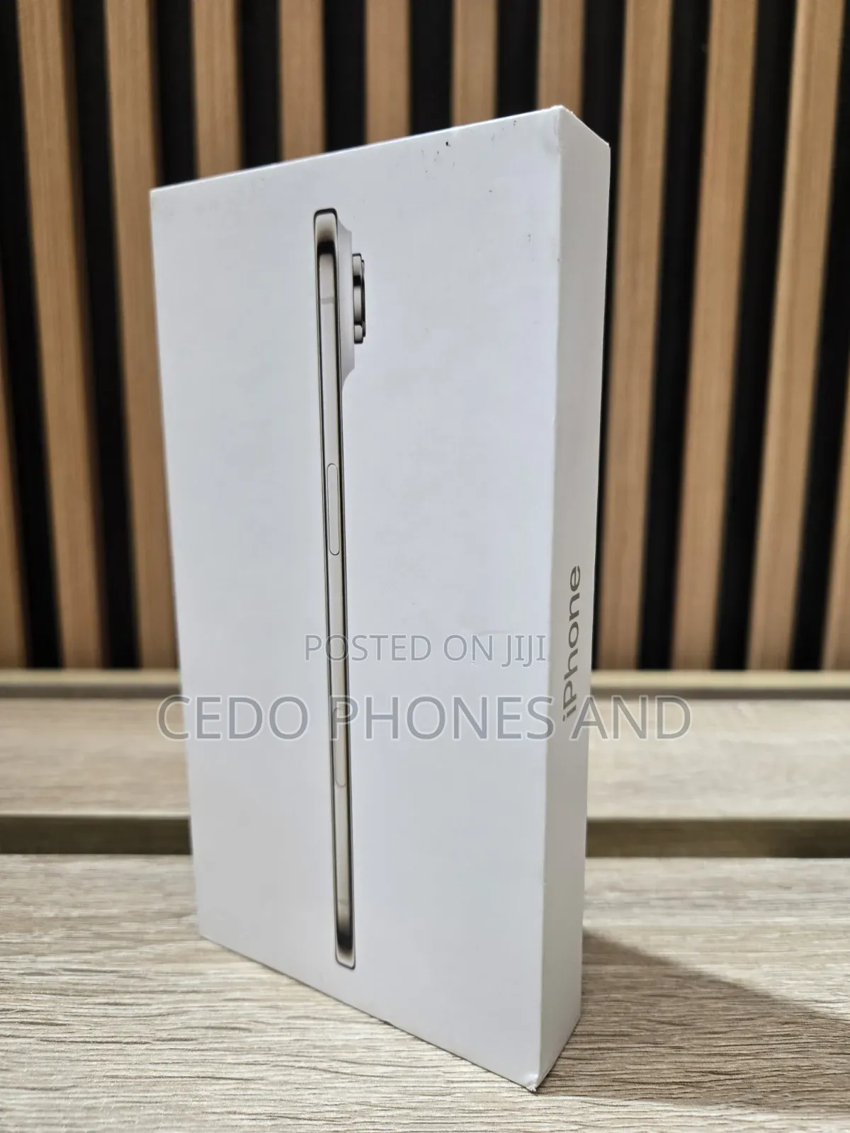 New Apple iPhone Air 256 GB Gold