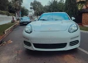 Porsche Panamera 2016 White