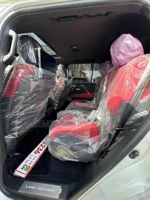 New Toyota Land Cruiser LC300 2025 White