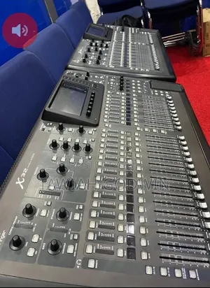 Behringer X32 Digital Mixer