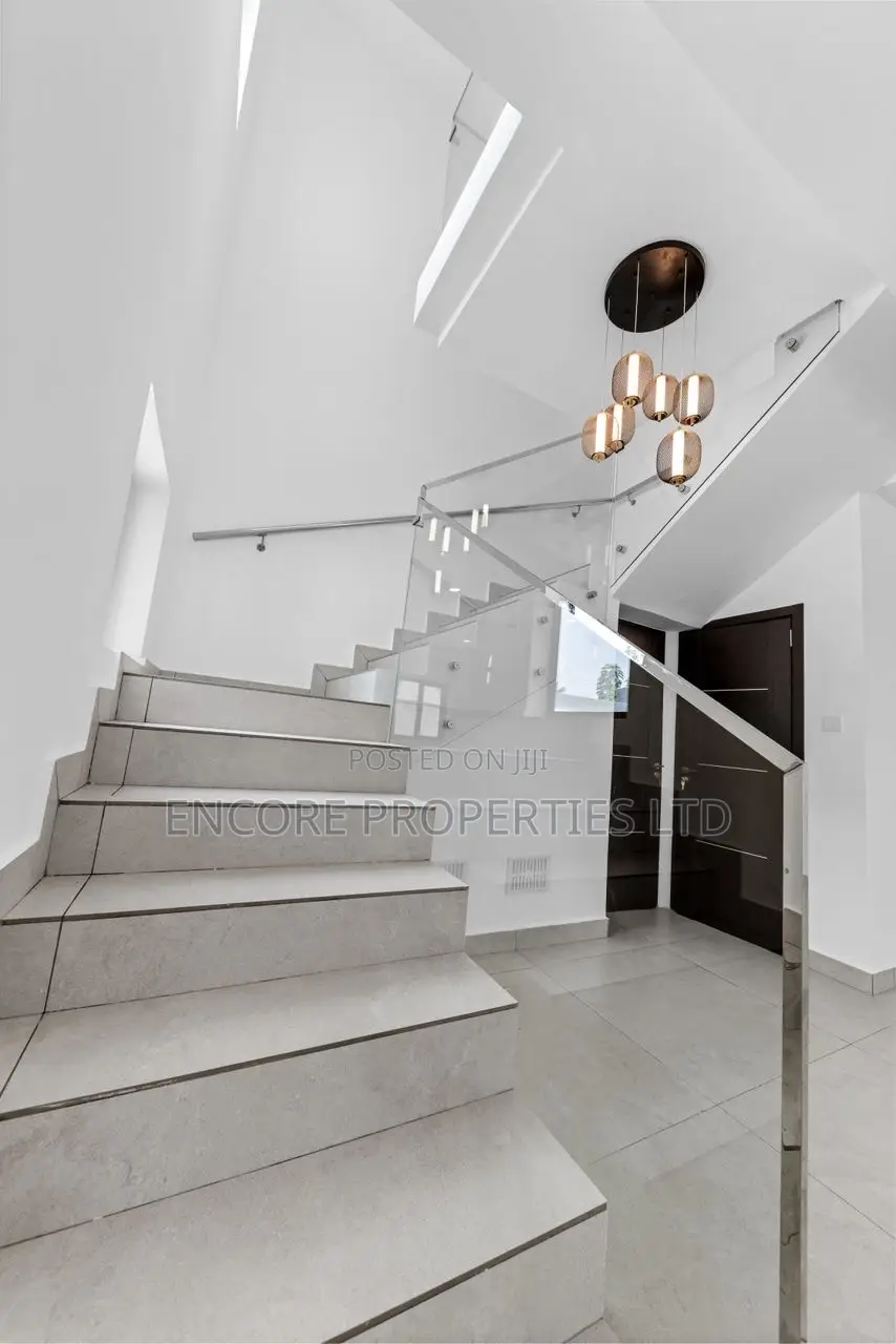 3bdrm House in Adenta for sale