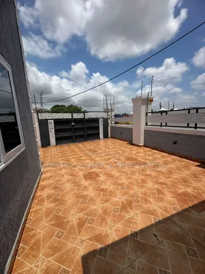 3bdrm House in Baatsona Total for rent