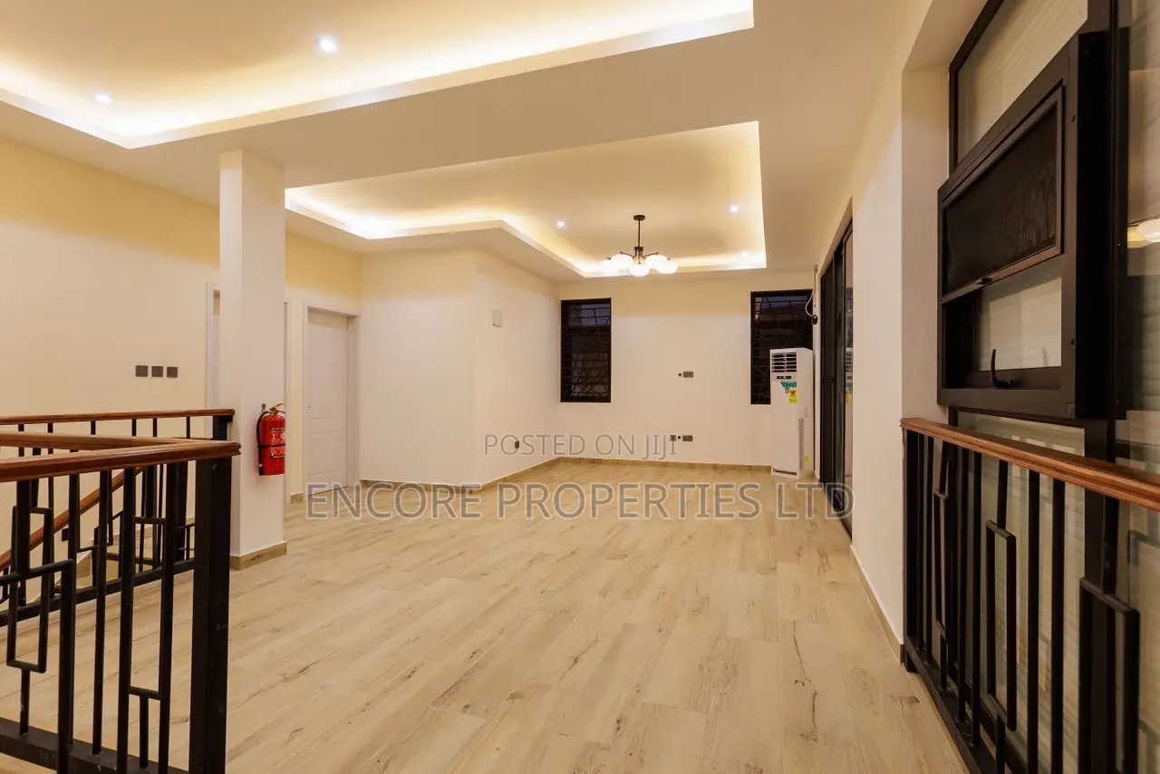 4bdrm House in Nikoi Street, East Legon for rent