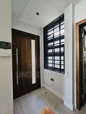 5bdrm House in Airport Residential Area for sale
