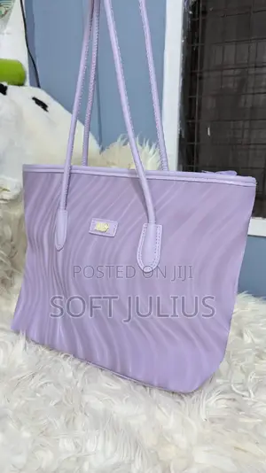 Stunning Michael Kors Lavender Tote - Slay Every Day Like a Queen!