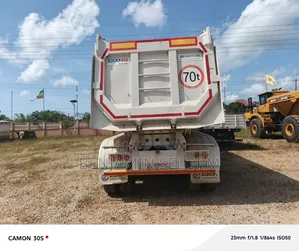 Howo Truck 6axle Bucket