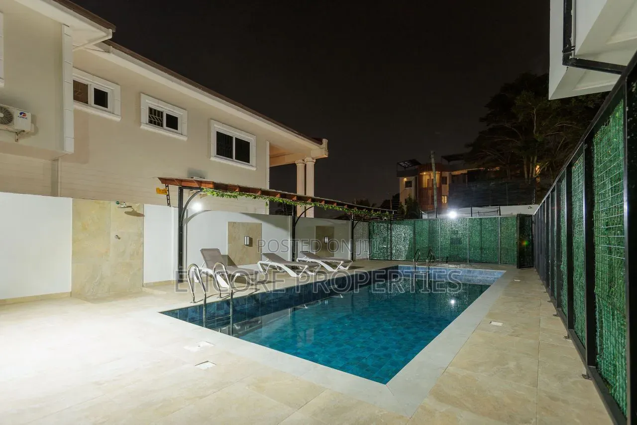 4bdrm House in Nikoi Street, A&C Mall Area for rent