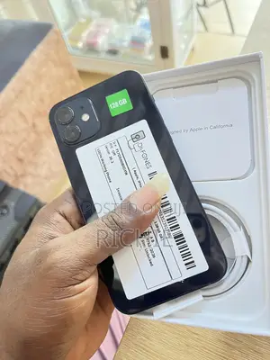 New Apple iPhone 12 128 GB Black