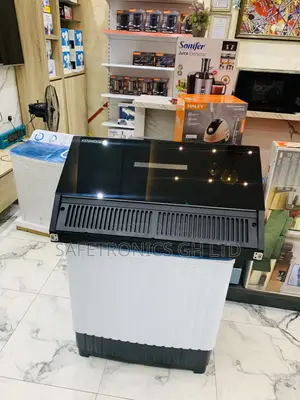Just Purchase Kenwood 90cm Mirror Black Finish Extractor