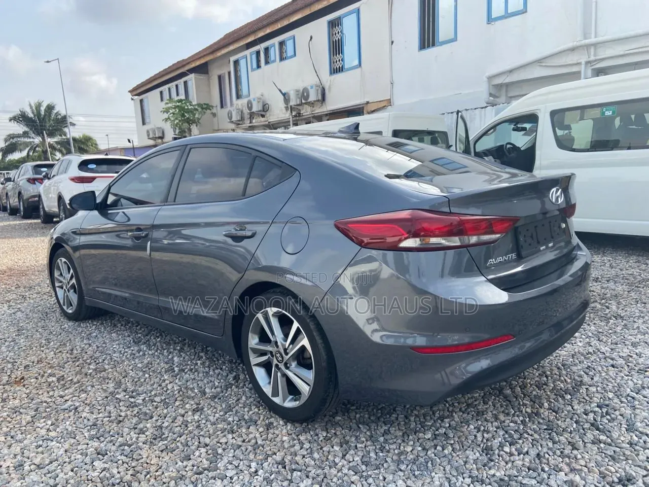 Hyundai Avante 2018 Gray